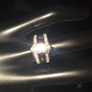 Elegant Silver Women's Ring